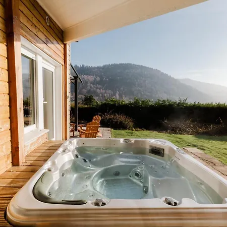 Harmony Homes - Indoor Pool Sauna & *
