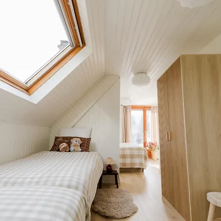 Harmony Homes - Indoor Pool Sauna &
